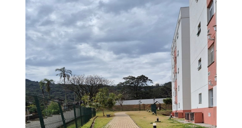 Belo Apartamento à venda no Jaraguá na Avenida Doutor José Maniero 225