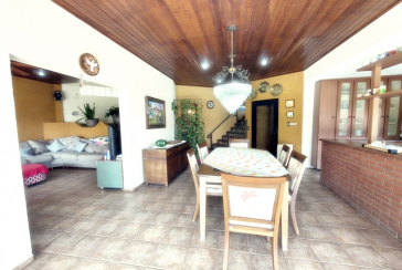 Linda Casa de Condomínio com Conforto e elegância à venda no Bairro da Chácara Jaraguá na Rua Santana do Araguaia