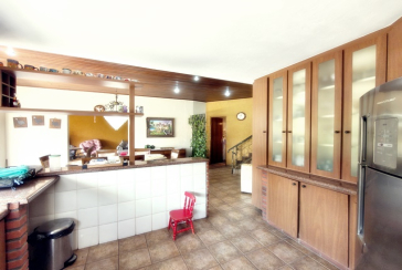 Linda Casa de Condomínio com Conforto e elegância à venda no Bairro da Chácara Jaraguá na Rua Santana do Araguaia