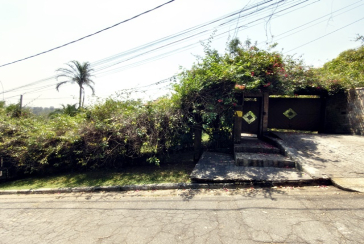 Linda Casa de Condomínio com Conforto e elegância à venda no Bairro da Chácara Jaraguá na Rua Santana do Araguaia