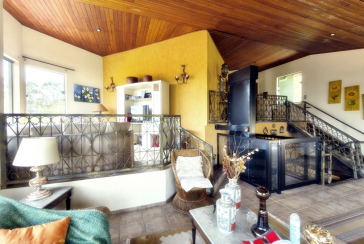 Linda Casa de Condomínio com Conforto e elegância à venda no Bairro da Chácara Jaraguá na Rua Santana do Araguaia