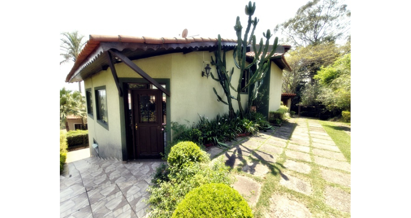 Linda Casa de Condomínio com Conforto e elegância à venda no Bairro da Chácara Jaraguá na Rua Santana do Araguaia