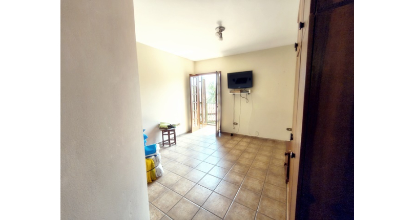 Linda Casa de Condomínio com Conforto e elegância à venda no Bairro da Chácara Jaraguá na Rua Santana do Araguaia