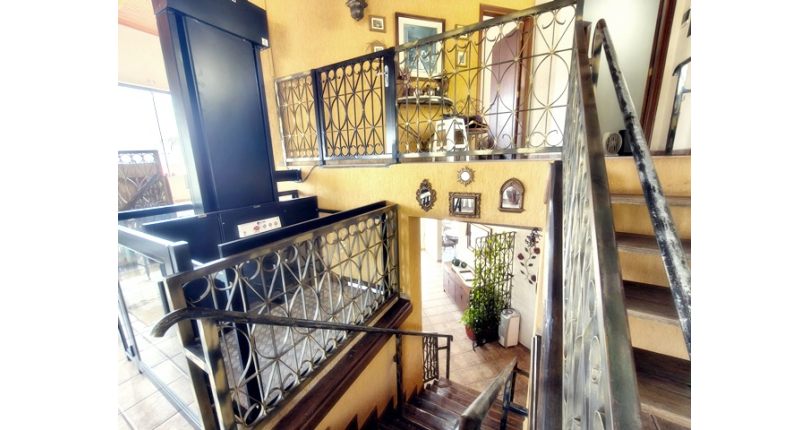 Linda Casa de Condomínio com Conforto e elegância à venda no Bairro da Chácara Jaraguá na Rua Santana do Araguaia