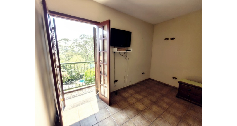 Linda Casa de Condomínio com Conforto e elegância à venda no Bairro da Chácara Jaraguá na Rua Santana do Araguaia