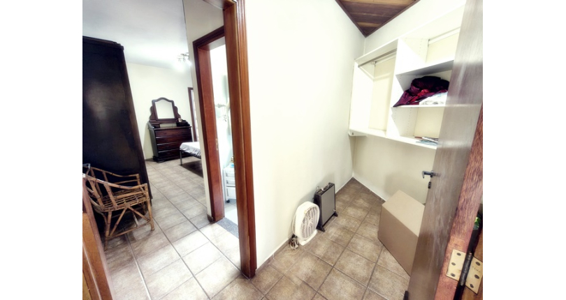 Linda Casa de Condomínio com Conforto e elegância à venda no Bairro da Chácara Jaraguá na Rua Santana do Araguaia