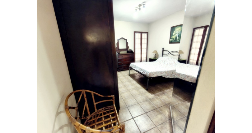 Linda Casa de Condomínio com Conforto e elegância à venda no Bairro da Chácara Jaraguá na Rua Santana do Araguaia