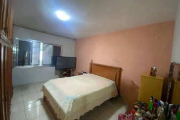  Casa Térrea à venda no Bairro do Jardim Marisa na Rua José de Souza Aguiar,