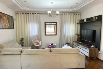  Sobrado de Alto Padrão à venda no Bairro do City América na Rua Icádio