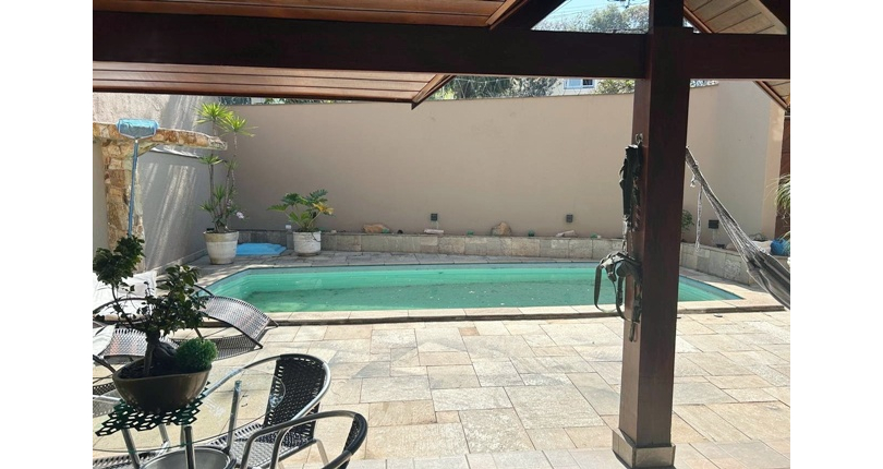  Sobrado de Alto Padrão à venda no Bairro do City América na Rua Icádio