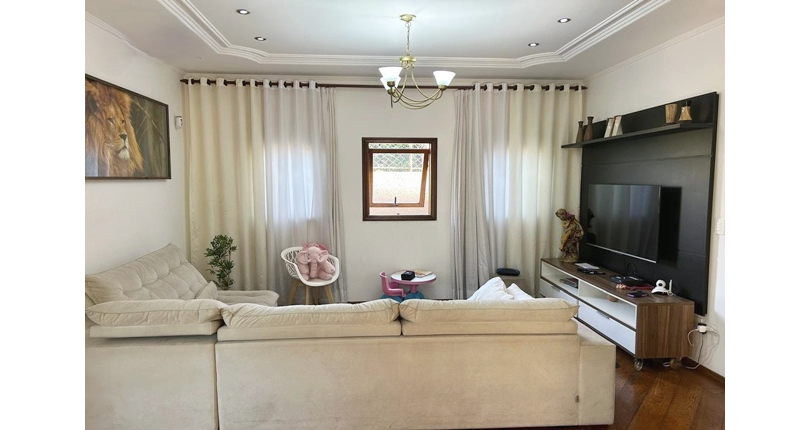  Sobrado de Alto Padrão à venda no Bairro do City América na Rua Icádio