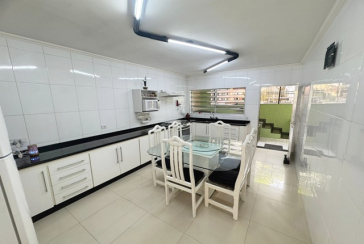 Belo Sobrado à venda no Bairro da Vila Boaçava na Rua Jurubim,