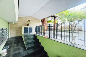 Belo Sobrado à venda no Bairro da Vila Boaçava na Rua Jurubim,