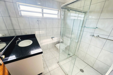 Belo Sobrado à venda no Bairro da Vila Boaçava na Rua Jurubim,