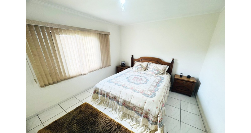 Belo Sobrado à venda no Bairro da Vila Boaçava na Rua Jurubim,