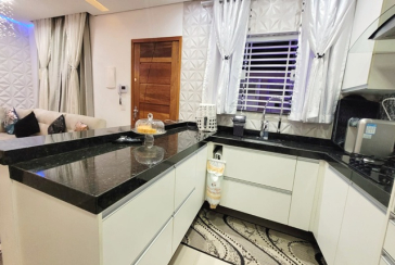 Belo Sobrado à venda no Bairro do Parque São Domingos na Rua Dirceu de Almeida,