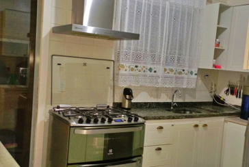 Belo Sobrado à venda no Bairro do Jaraguá na Rua Dona Gertrudes Jordão 257, no Condomínio Village Park