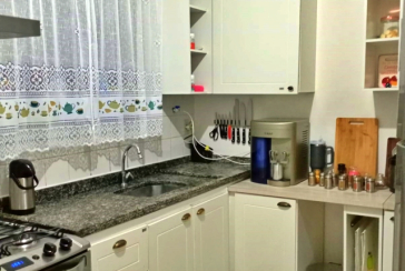 Belo Sobrado à venda no Bairro do Jaraguá na Rua Dona Gertrudes Jordão 257, no Condomínio Village Park