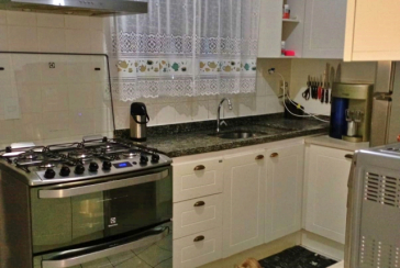 Belo Sobrado à venda no Bairro do Jaraguá na Rua Dona Gertrudes Jordão 257, no Condomínio Village Park