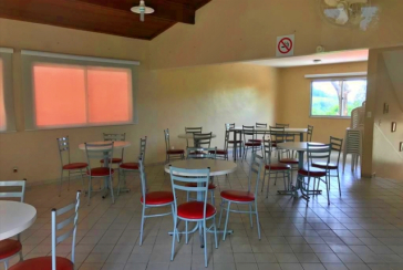 Belo Sobrado à venda no Bairro do Jaraguá na Rua Dona Gertrudes Jordão 257, no Condomínio Village Park