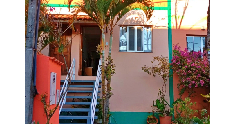 Belo Sobrado à venda no Bairro do Jaraguá na Rua Dona Gertrudes Jordão 257, no Condomínio Village Park