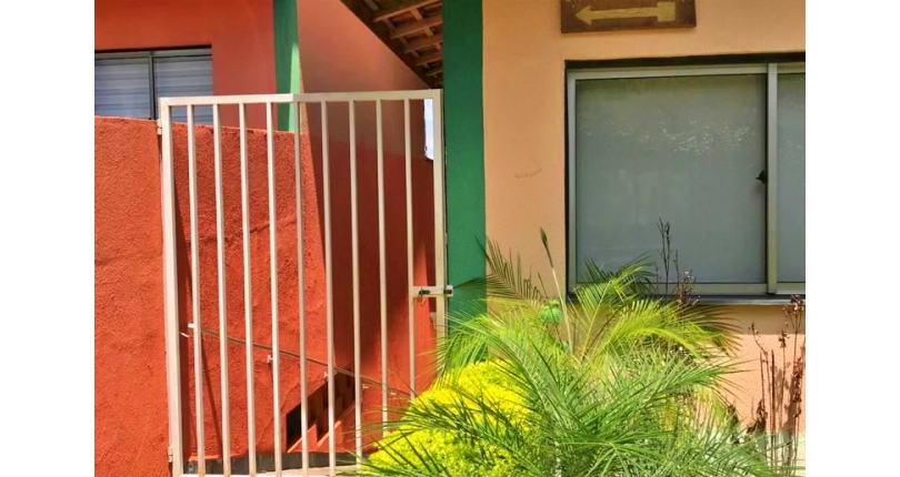 Belo Sobrado à venda no Bairro do Jaraguá na Rua Dona Gertrudes Jordão 257, no Condomínio Village Park