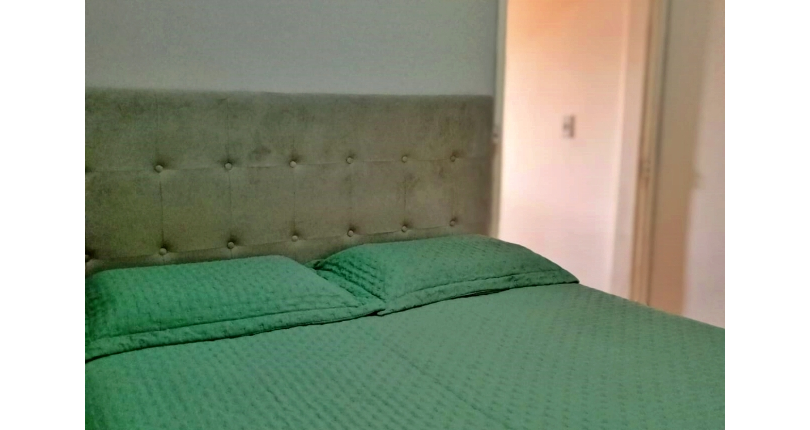 Belo Sobrado à venda no Bairro do Jaraguá na Rua Dona Gertrudes Jordão 257, no Condomínio Village Park