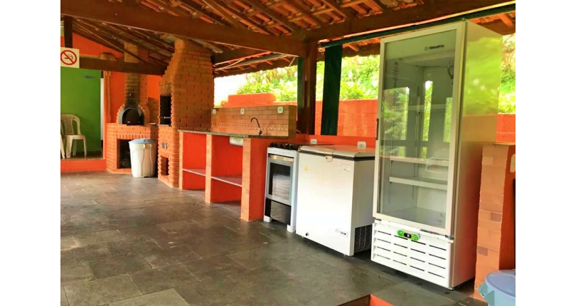 Belo Sobrado à venda no Bairro do Jaraguá na Rua Dona Gertrudes Jordão 257, no Condomínio Village Park