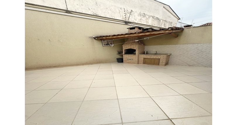 Sobrado à venda no Bairro do Parque São Domingos na Rua Waltrudes Correa