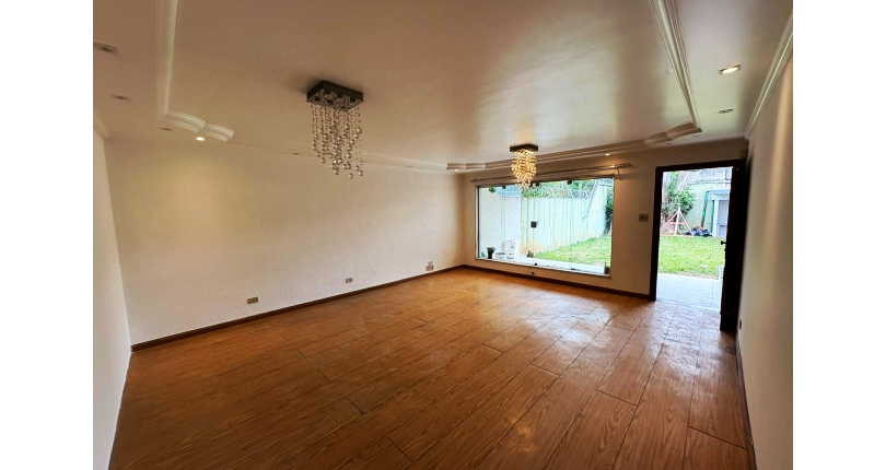 Sobrado à venda no Bairro da  Vila Clarice na Rua Major Alfredo Romão,