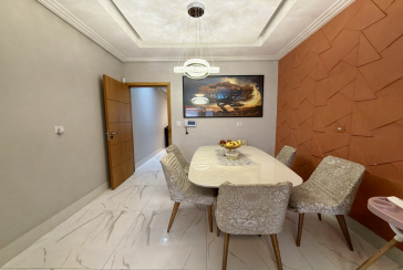 Lindo Sobrado semi novo à venda no Bairro do Parque São Domingos na Rua José Tobias dos Santos, 