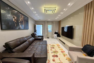 Lindo Sobrado semi novo à venda no Bairro do Parque São Domingos na Rua José Tobias dos Santos, 