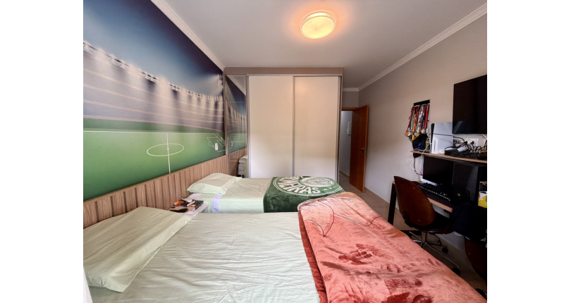 Lindo Sobrado semi novo à venda no Bairro do Parque São Domingos na Rua José Tobias dos Santos, 