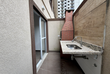 Sobrado novo à venda no Bairro do Jaraguá na Rua Lezira 62, no Condomínio Residencial Vila Real,