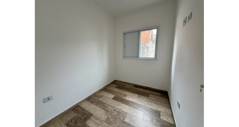 Sobrado novo à venda no Bairro do Jaraguá na Rua Lezira 62, no Condomínio Residencial Vila Real,