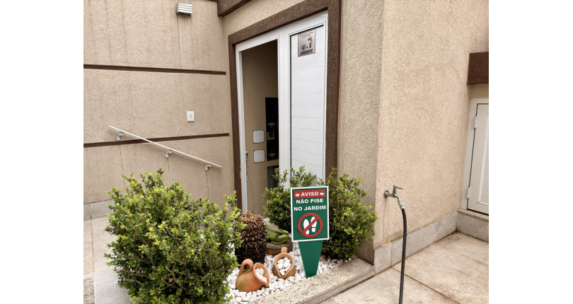 Sobrado novo à venda no Bairro do Jaraguá na Rua Lezira 62, no Condomínio Residencial Vila Real,