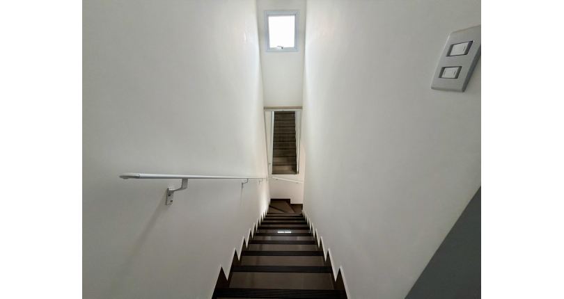 Sobrado novo à venda no Bairro do Jaraguá na Rua Lezira 62, no Condomínio Residencial Vila Real,