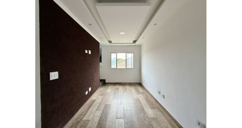 Sobrado novo à venda no Bairro do Jaraguá na Rua Lezira 62, no Condomínio Residencial Vila Real,