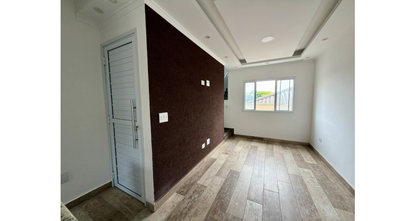 Sobrado novo à venda no Bairro do Jaraguá na Rua Lezira 62, no Condomínio Residencial Vila Real,