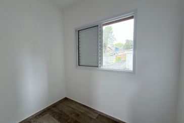 Sobrado novo à venda no Bairro do Jaraguá na Rua Lezira 62, 