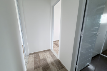 Sobrado novo à venda no Bairro do Jaraguá na Rua Lezira 62, 