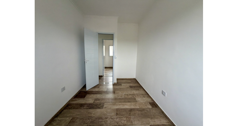 Sobrado novo à venda no Bairro do Jaraguá na Rua Lezira 62,