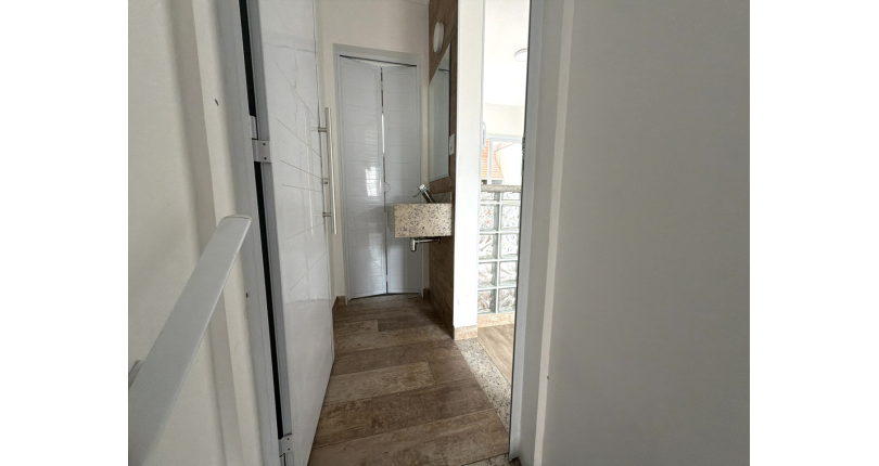 Sobrado novo à venda no Bairro do Jaraguá na Rua Lezira 62,