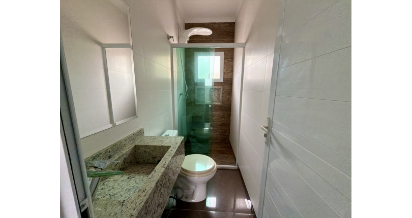 Sobrado novo à venda no Bairro do Jaraguá na Rua Lezira 62,