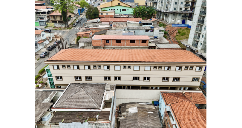 Sobrado novo à venda no Bairro do Jaraguá na Rua Lezira 62,