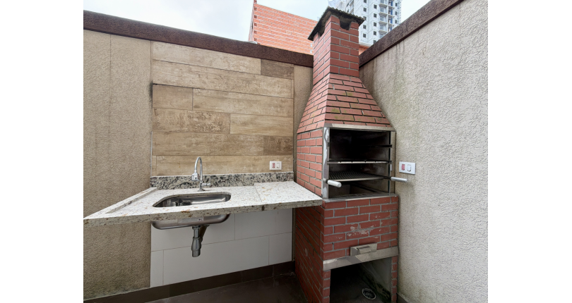 Sobrado novo à venda no Bairro do Jaraguá na Rua Lezira 62,