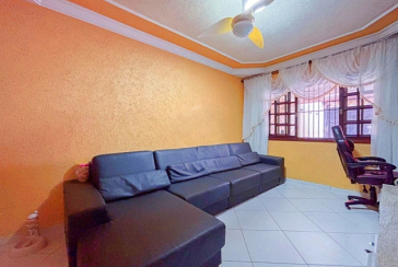 Sobrado à venda no Bairro do Jaraguá na Rua Bela Vista do Ivaí