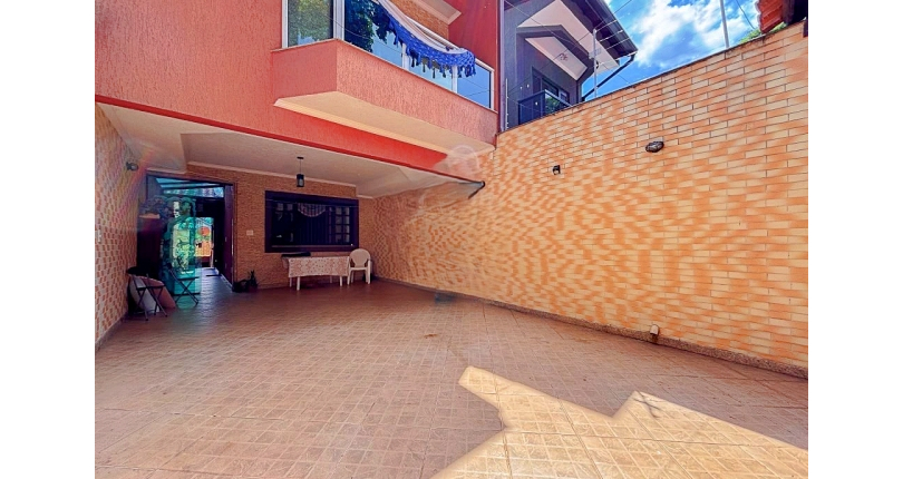 Sobrado à venda no Bairro do Jaraguá na Rua Bela Vista do Ivaí