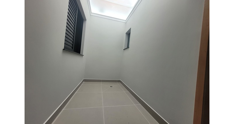 Belo Sobrado novo à venda no Bairro da Vila Jaguara na Rua Pinheiro Raposo 44