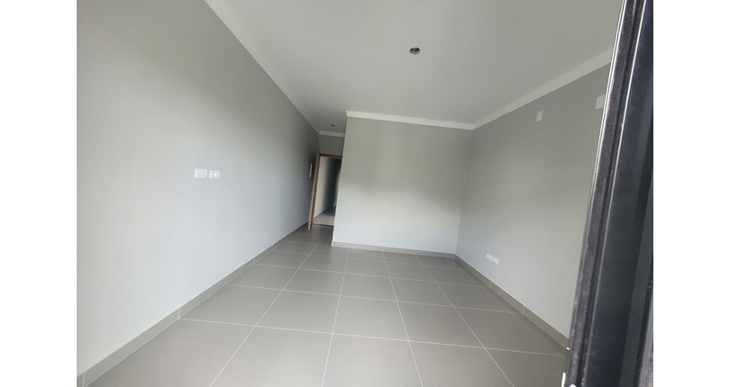 Belo Sobrado novo à venda no Bairro da Vila Jaguara na Rua Pinheiro Raposo 46,